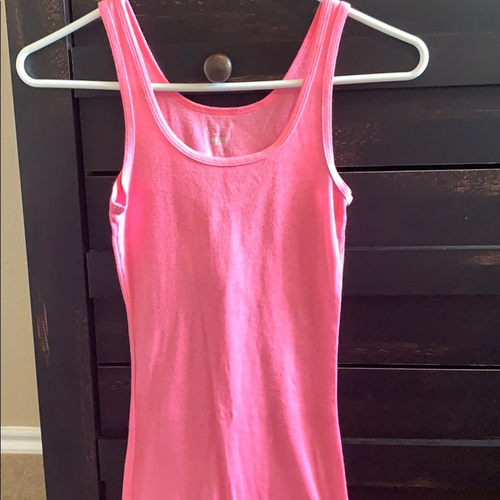 Pink tank top